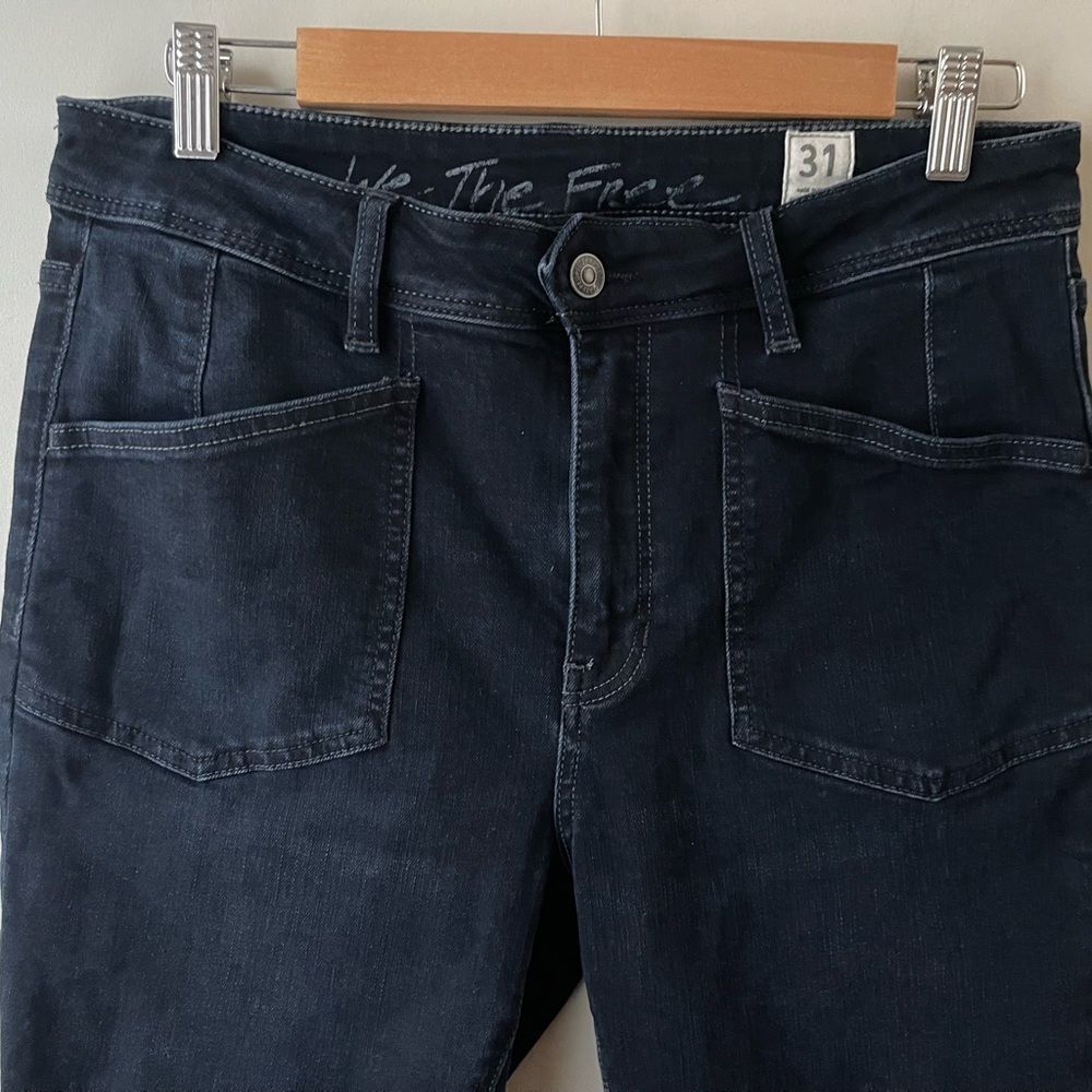 High-Rise Black Skinny Jeans - Picture 6 of 16